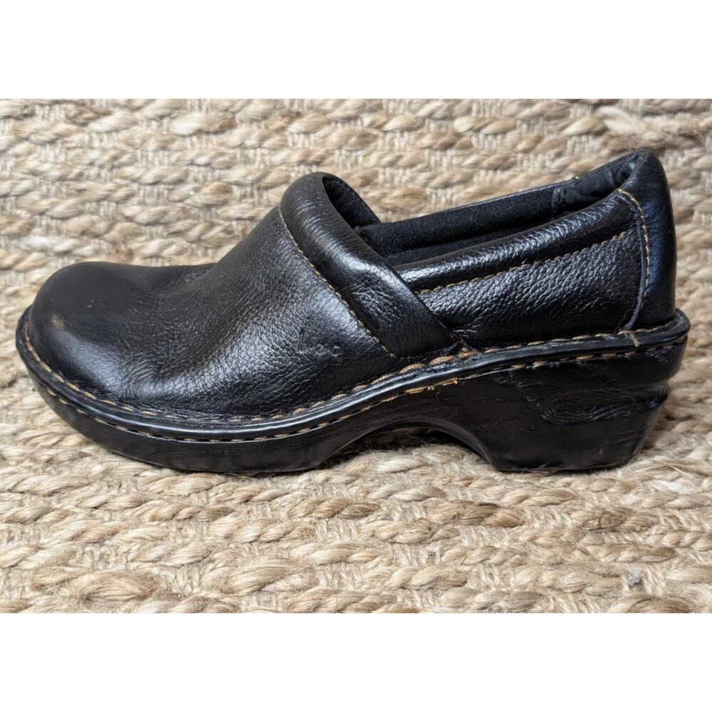 BOC Born Concepts Womens 8M Slip On Black Leather Comfort Wedge Clogs Shoes